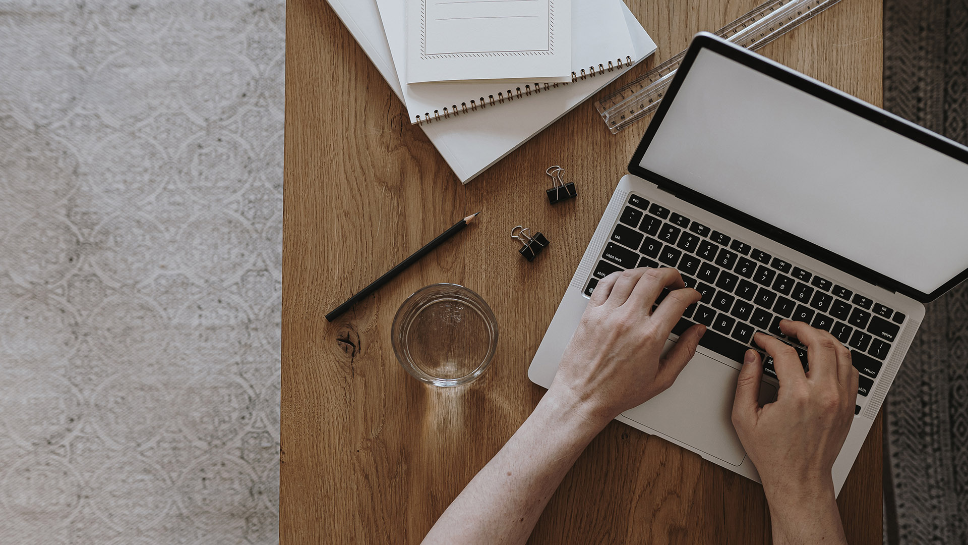 Rédiger un CV sans expérience: 26 exemples et conseils d'experts